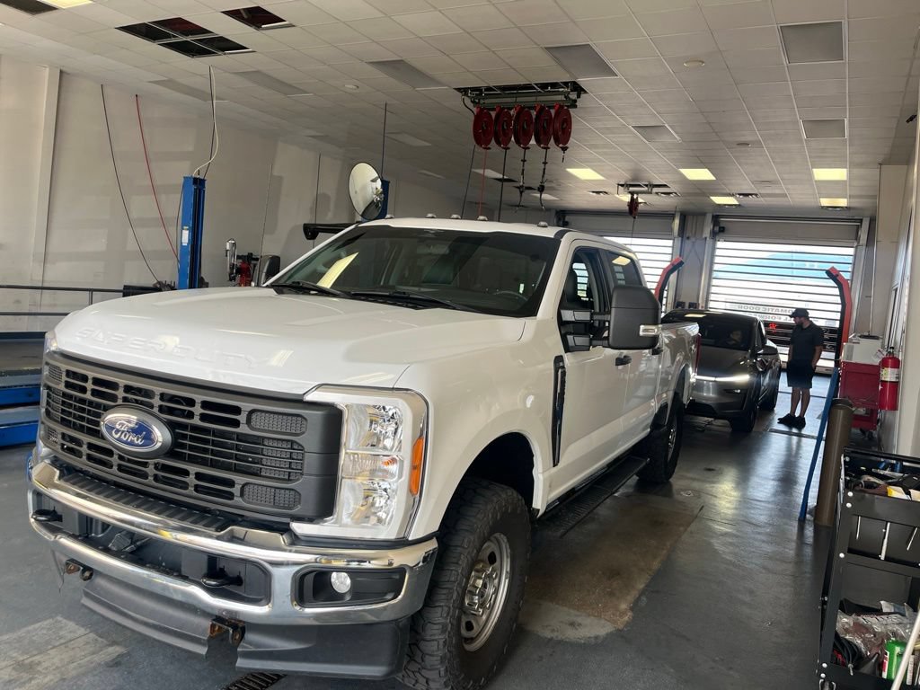 Used 2023 Ford F250 XL w/ XL Driver Assist Package AWD/4WD image 2