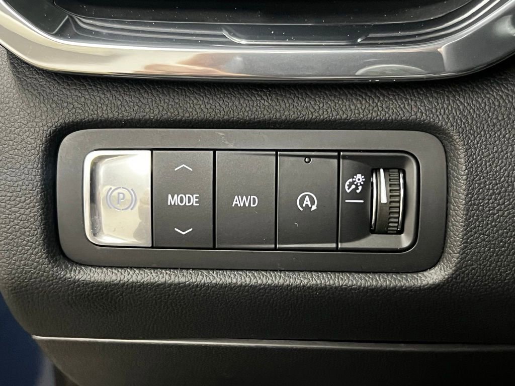 New 2026 GMC Acadia Denali w/ Super Cruise Package image 16