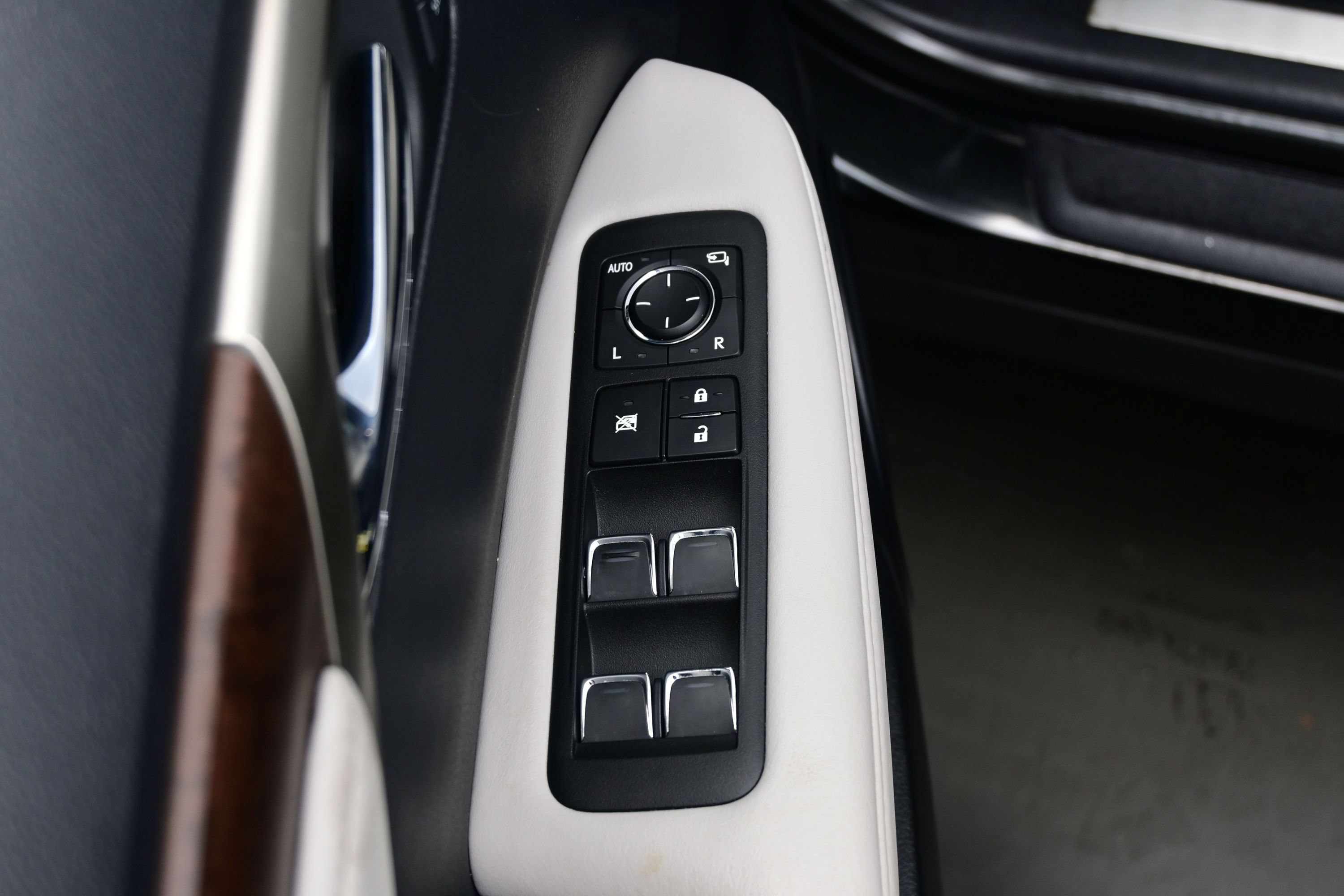 Used 2021 Lexus RX 350 AWD w/ Premium Package image 10