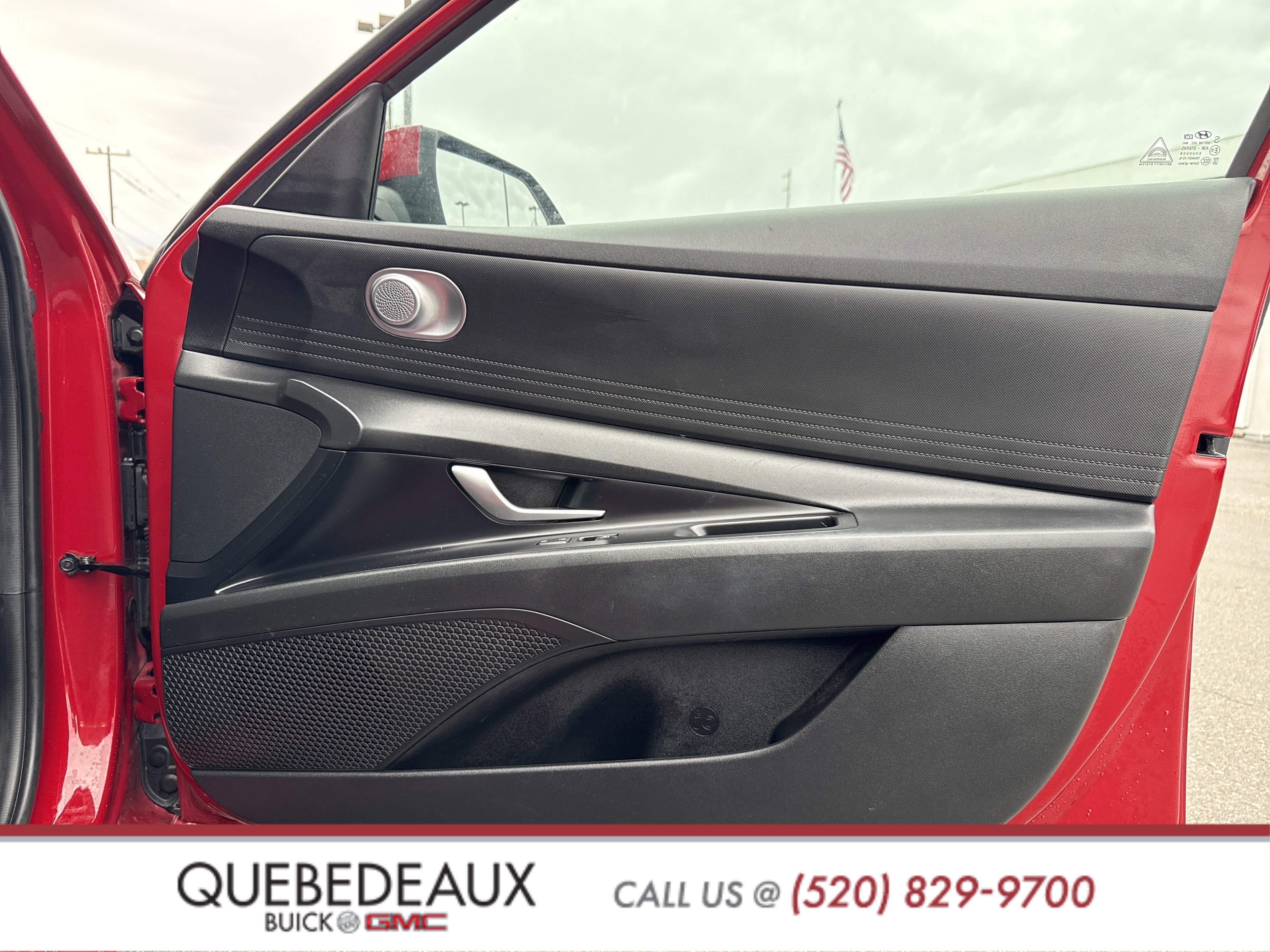 Used 2023 Hyundai Elantra SEL w/ Preferred Accessory Package image 28