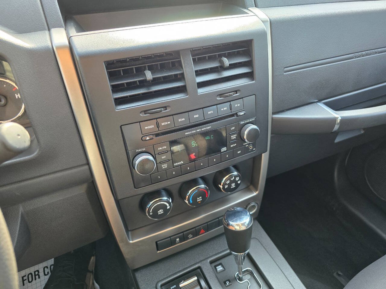 Used 2012 Jeep Liberty Sport AWD/4WD image 15