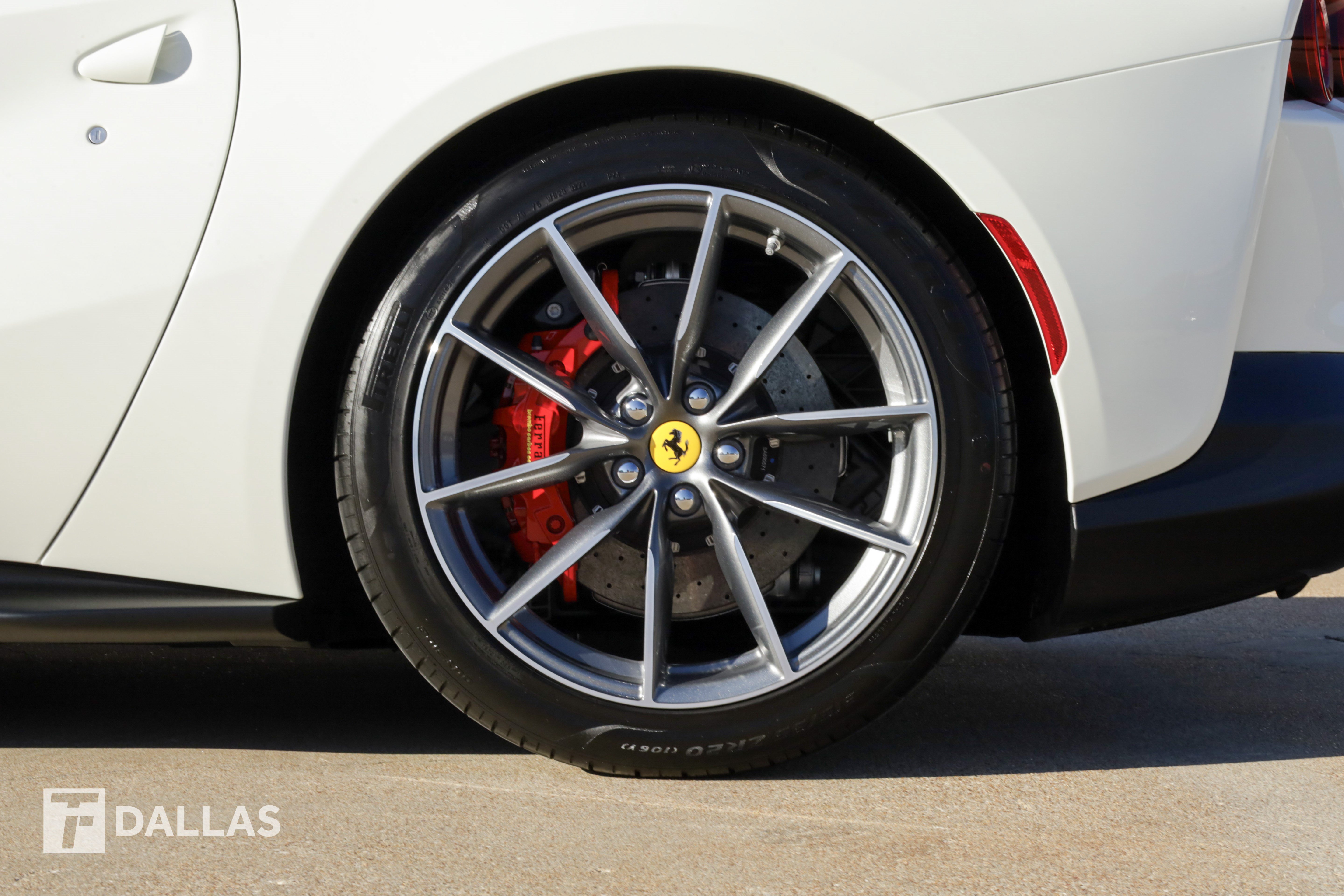 Used 2022 Ferrari 812 GTS RWD image 10