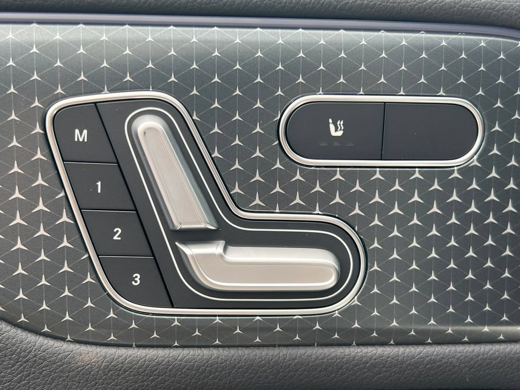 New 2026 Mercedes-Benz GLB 250 4MATIC image 9