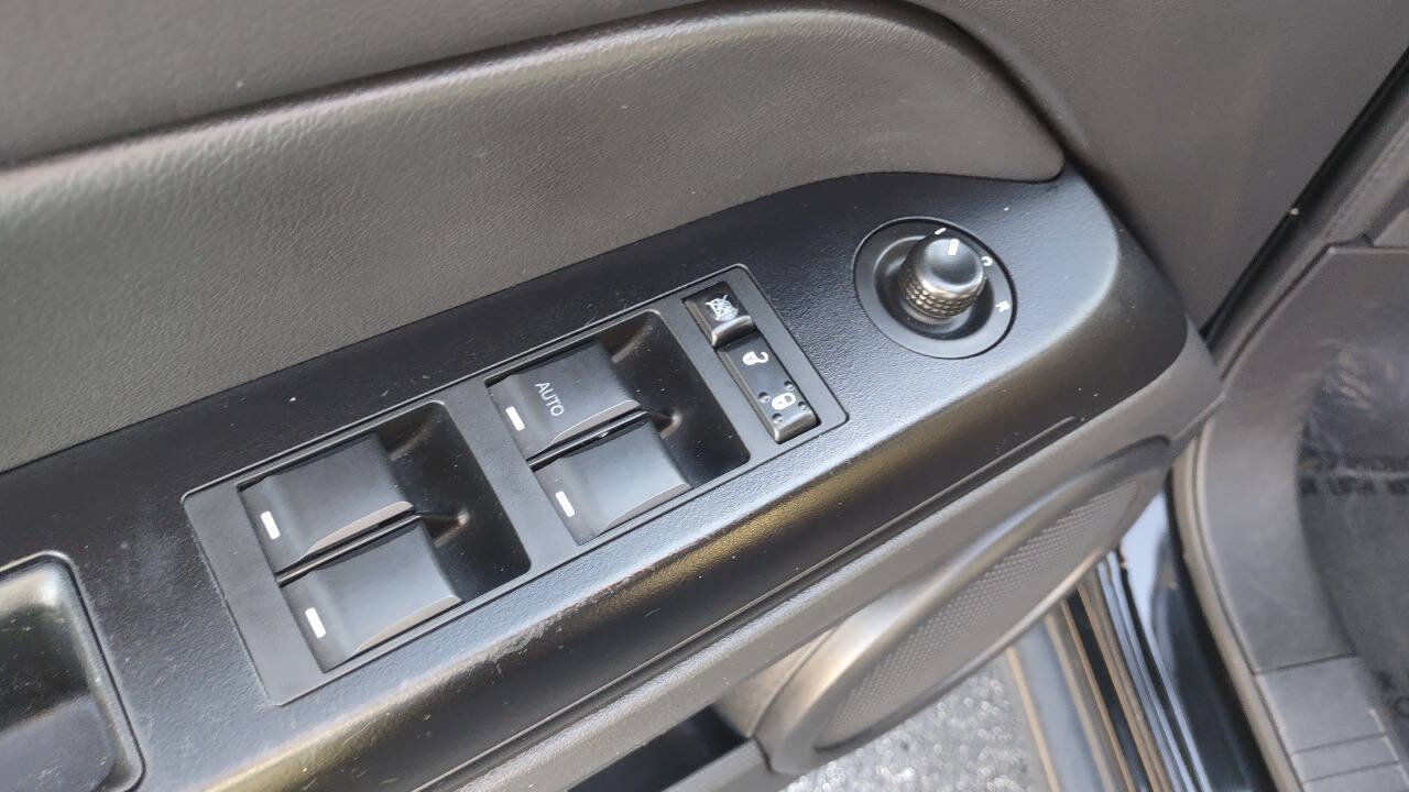 Used 2016 Jeep Compass Sport w/ Power Value Group AWD/4WD image 21