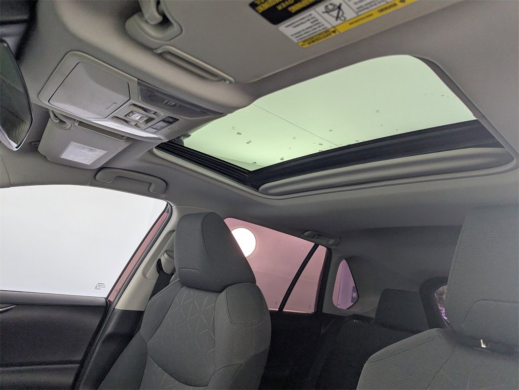 Used 2019 Toyota RAV4 XLE image 29
