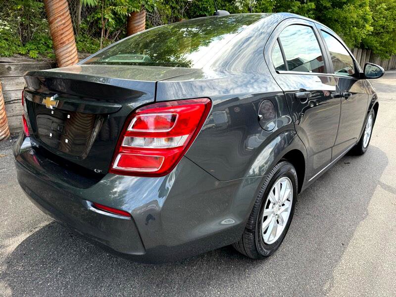 Used 2020 Chevrolet Sonic LT image 9