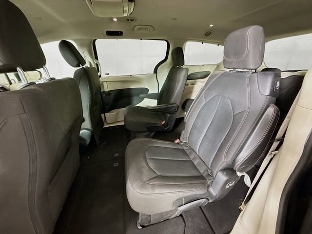 Used 2017 Chrysler Pacifica Touring Plus w/ Tire & Wheel Group image 22