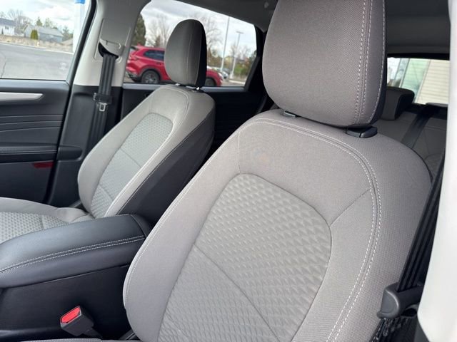 Used 2022 Ford Escape SE image 23