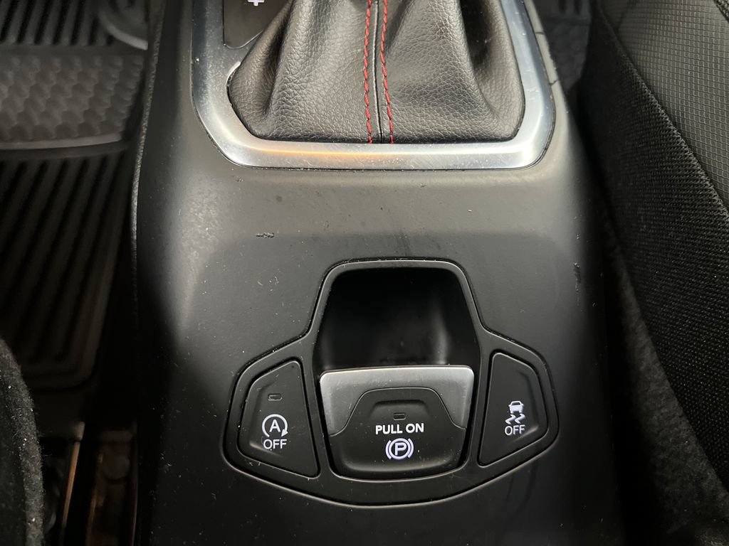 Used 2023 Jeep Renegade Trailhawk AWD/4WD image 50