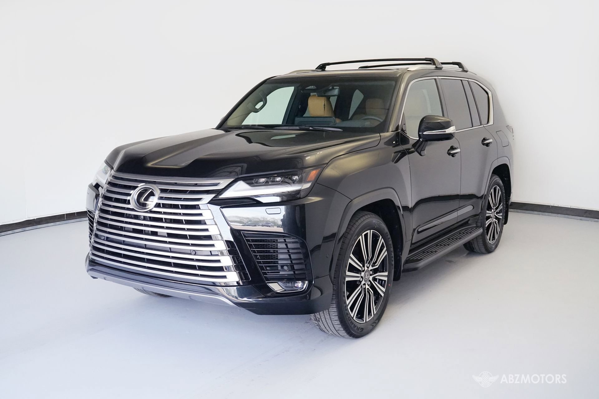 Used 2026 Lexus LX 700h Luxury image 2