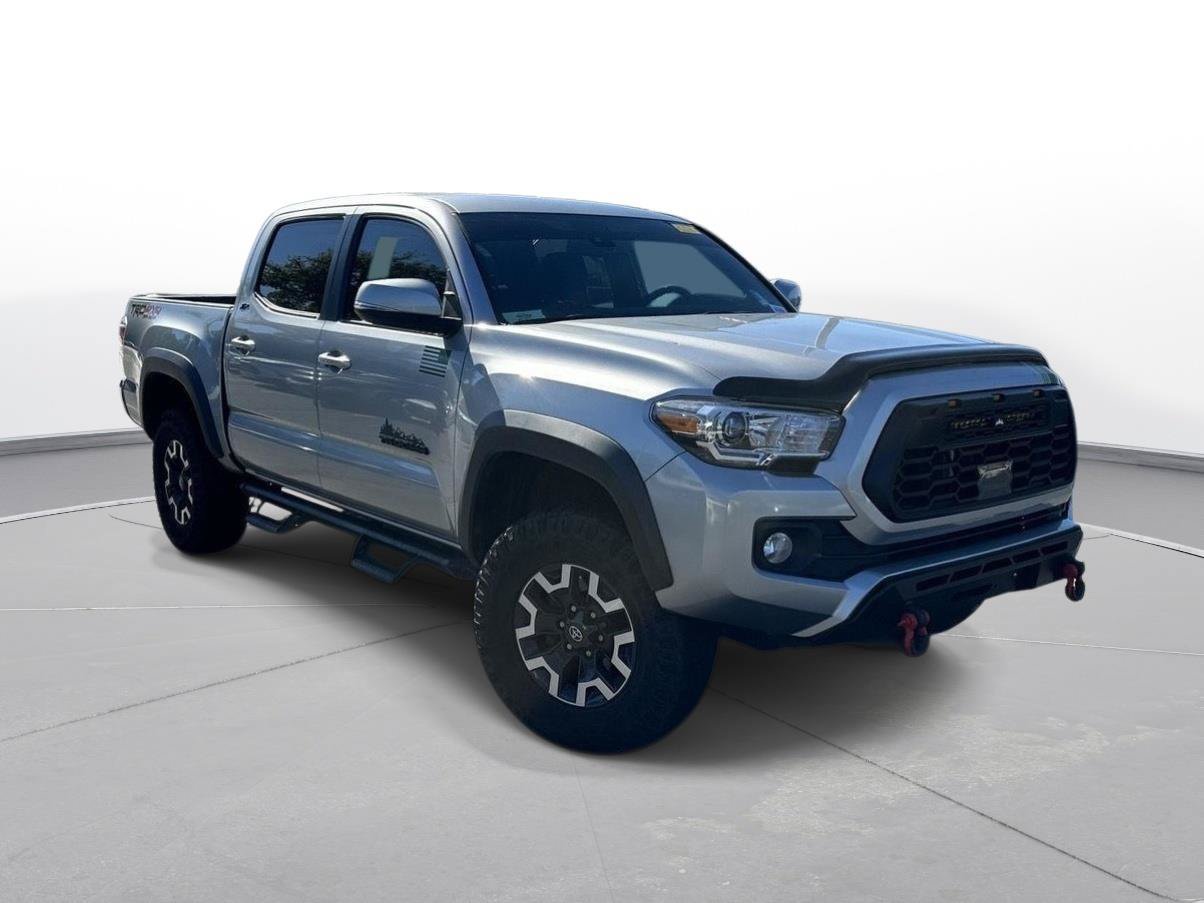 Certified 2023 Toyota Tacoma TRD Off-Road AWD/4WD image 4