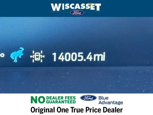 Used 2025 Ford Bronco Badlands image 25