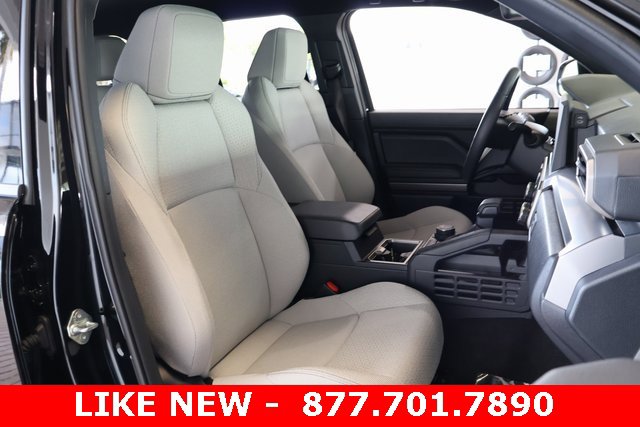 Used 2025 Toyota 4Runner SR5 image 18