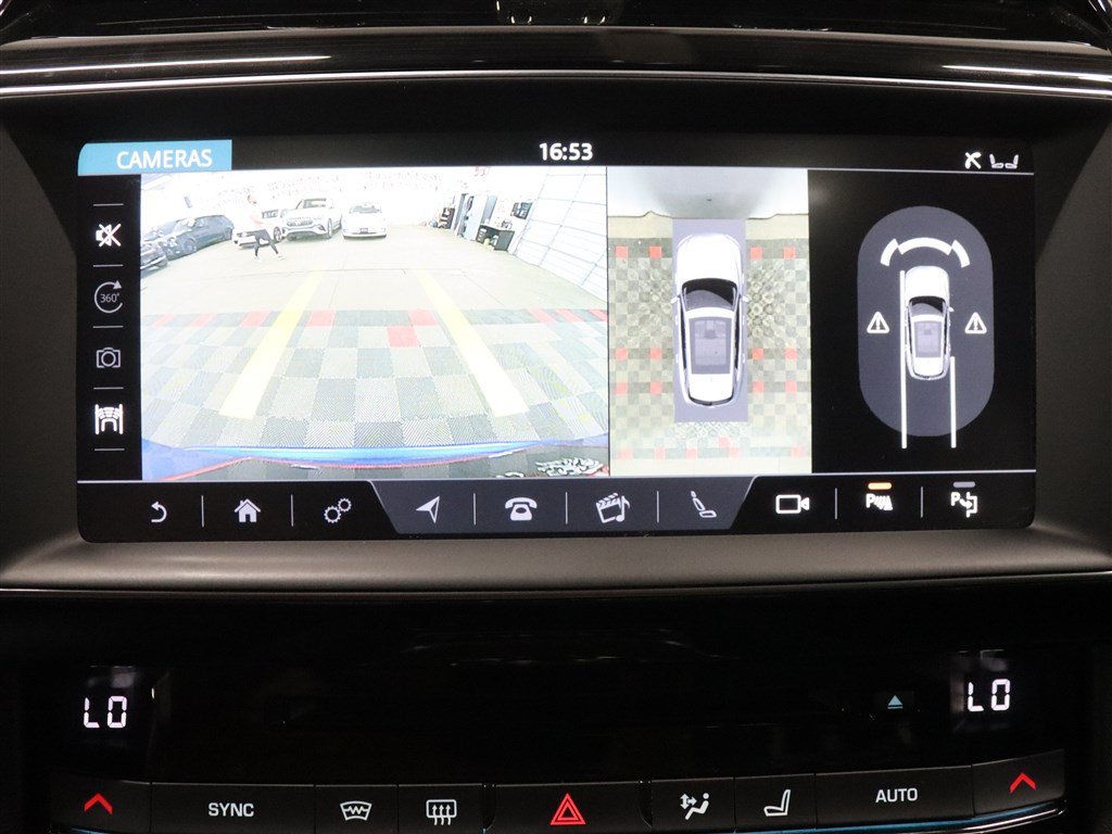 Used 2019 Jaguar F-PACE S AWD/4WD image 36