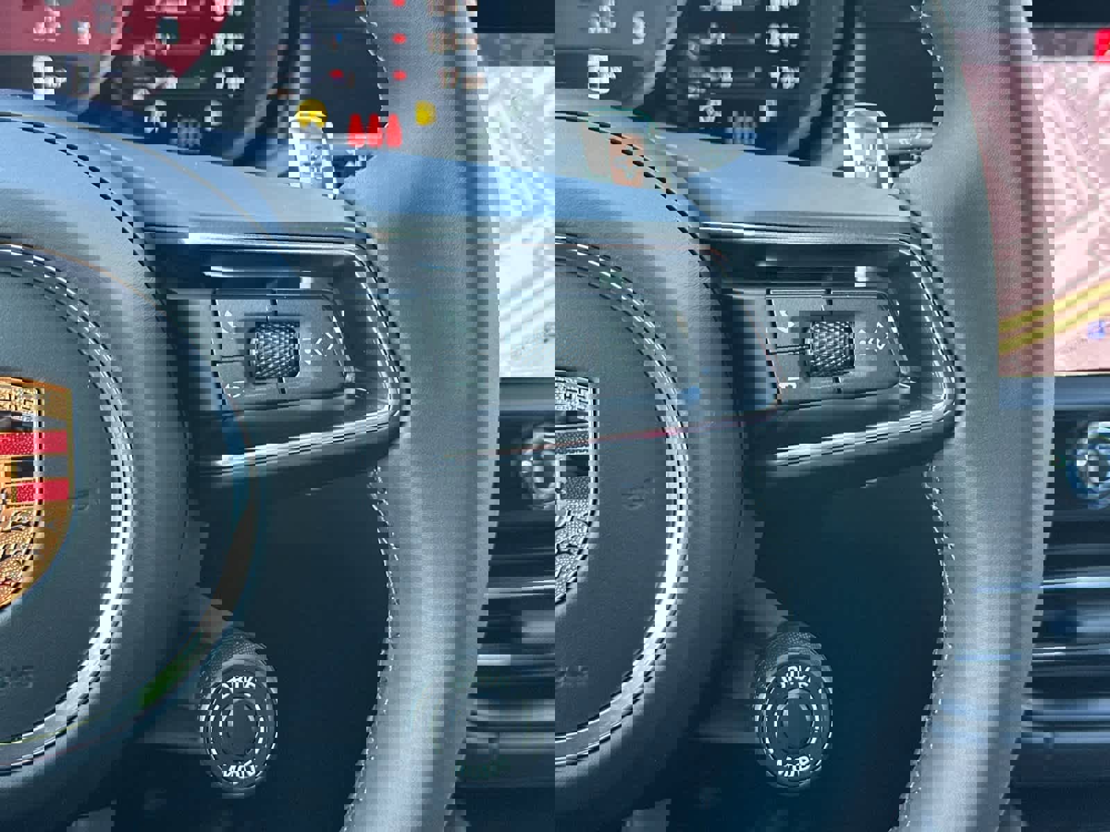 New 2026 Porsche Macan GTS AWD/4WD image 28