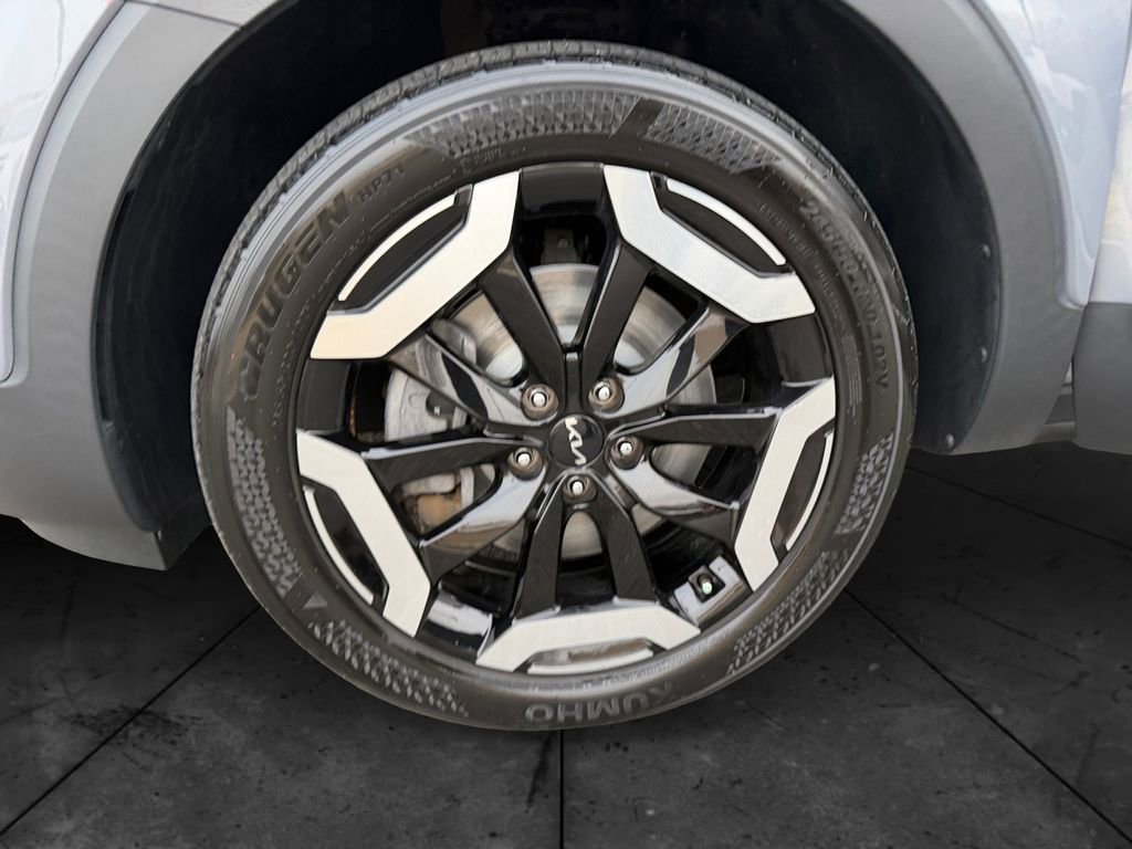 Used 2023 Kia Telluride S image 14