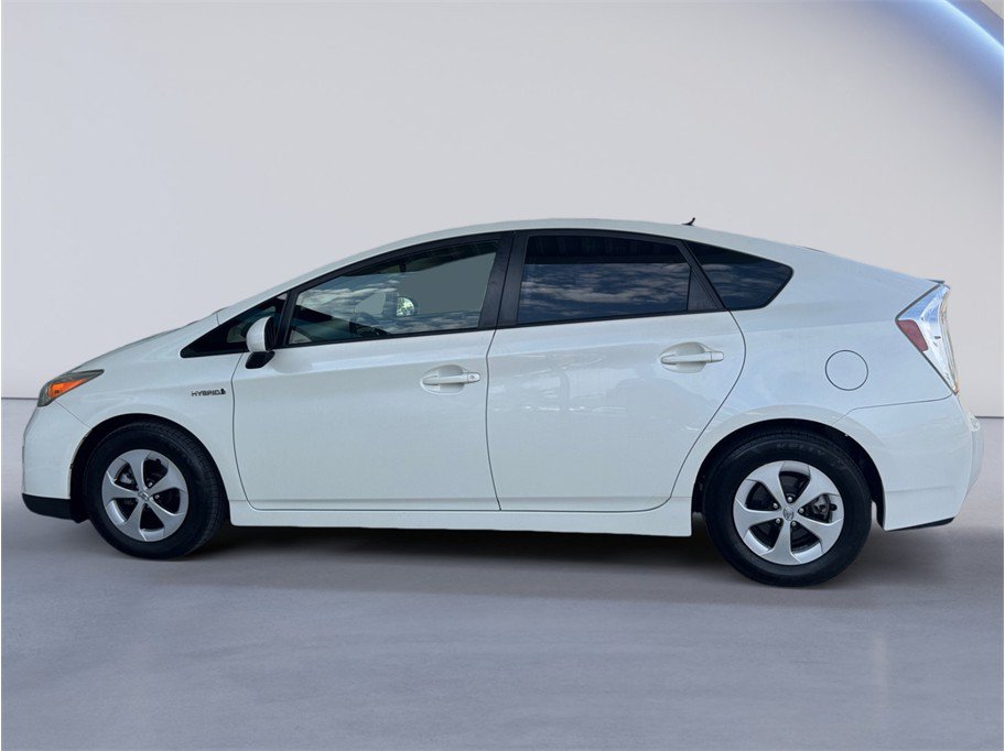 Used 2014 Toyota Prius Two FWD image 3