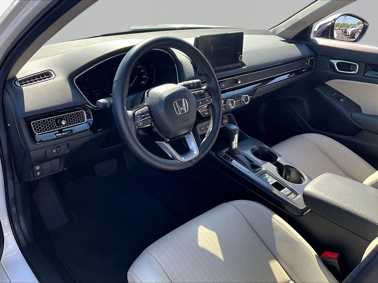 Used 2024 Honda Civic EX-L image 17