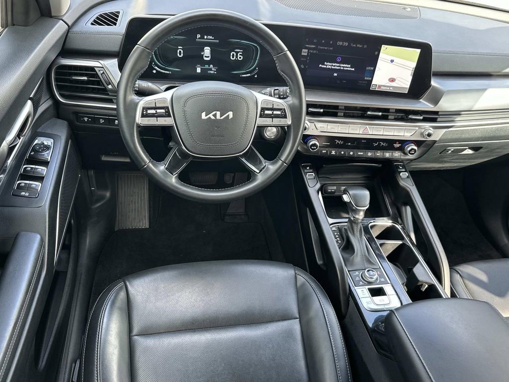 Used 2024 Kia Telluride S w/ S Sunroof Package image 14