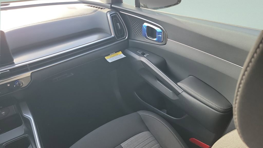 New 2026 Kia Sorento LX FWD image 24