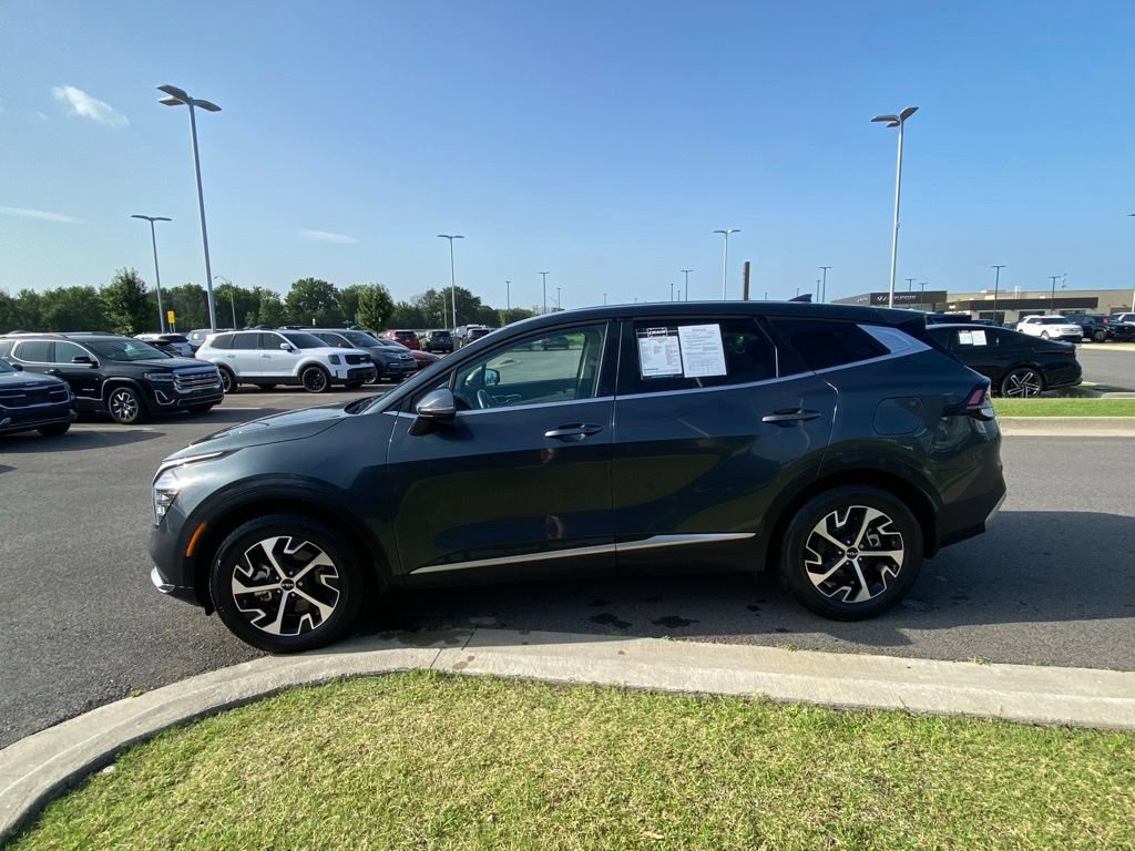 Certified 2024 Kia Sportage EX FWD image 4
