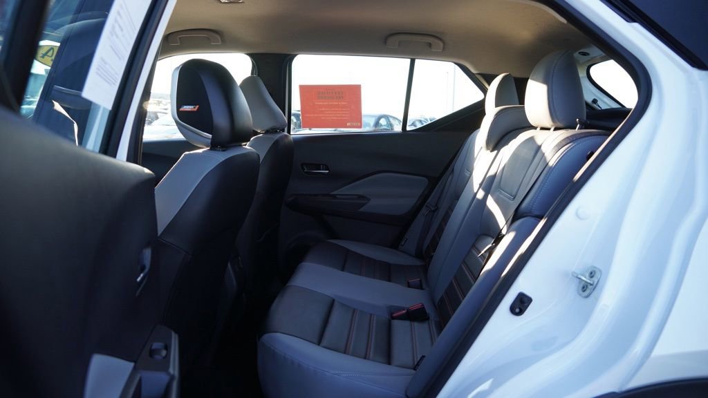 Used 2024 Nissan Kicks SR w/ SR Premium Package image 17