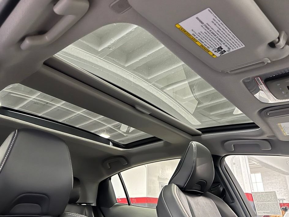 New 2027 Toyota Prius Limited AWD/4WD image 18