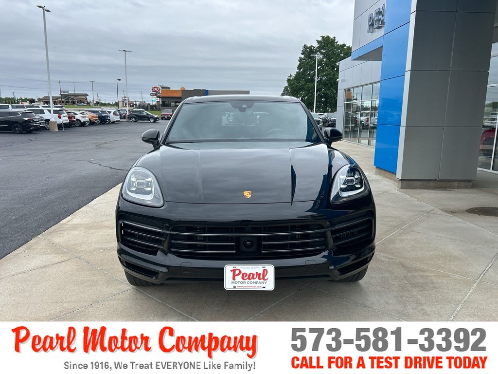 Used 2023 Porsche Cayenne Platinum Edition AWD/4WD image 2