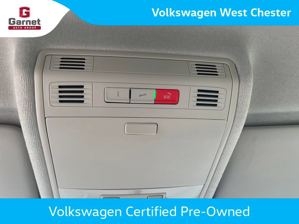 Certified 2023 Volkswagen Tiguan SE FWD image 38