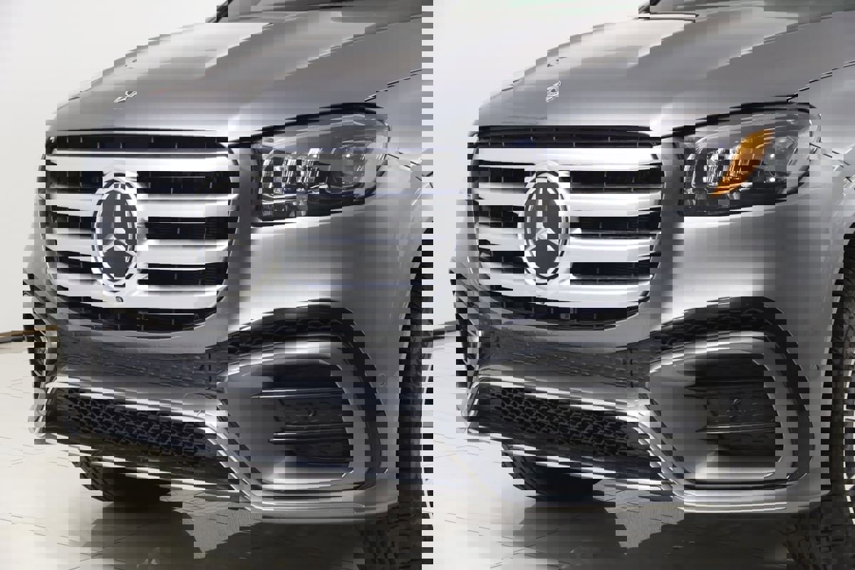 Used 2025 Mercedes-Benz GLS 450 4MATIC image 72