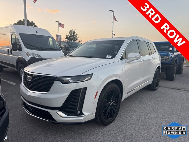 Used 2024 Cadillac XT6 Premium Luxury w/ Technology Package image 7
