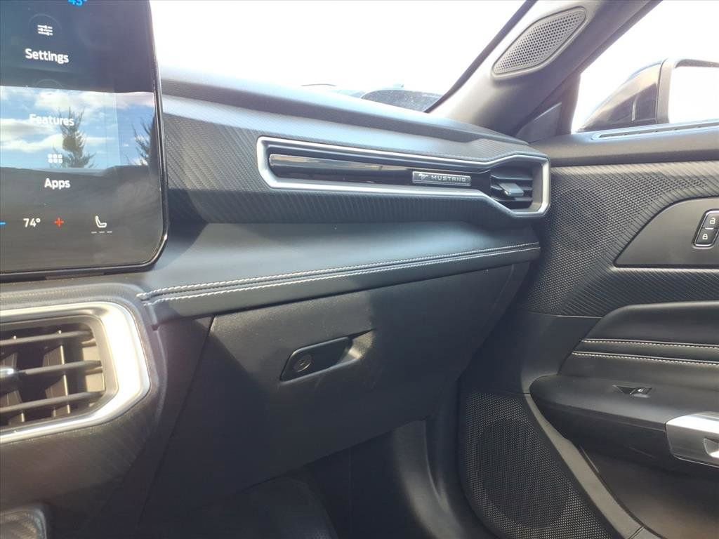 Used 2024 Ford Mustang GT Premium image 19