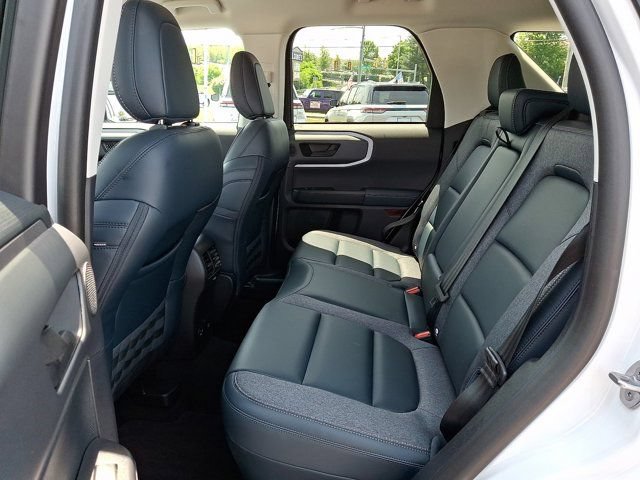 Used 2024 Ford Bronco Sport Outer Banks w/ Tech Package AWD/4WD image 13