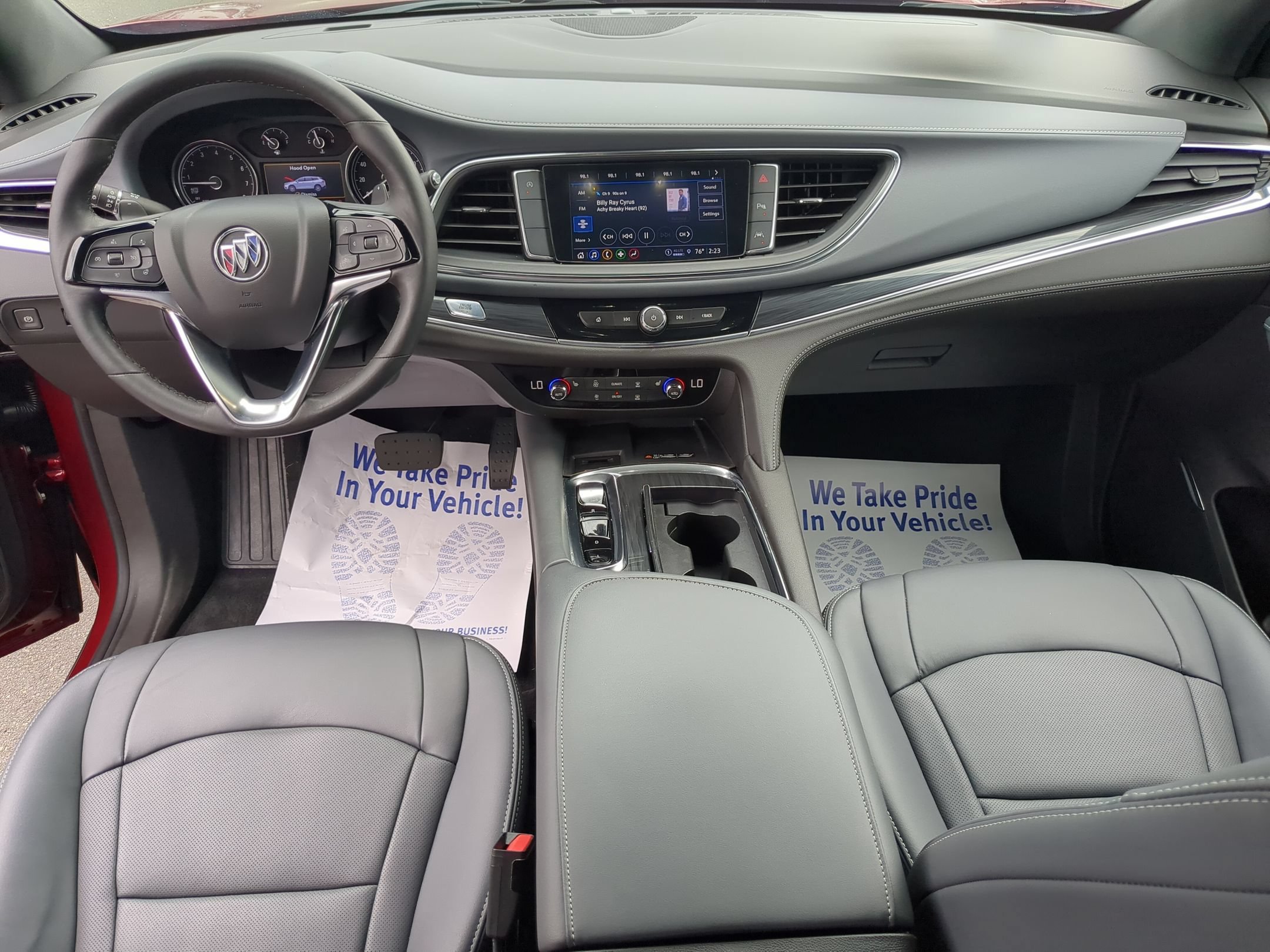 Used 2023 Buick Enclave Essence w/ Sport Touring Edition FWD image 18