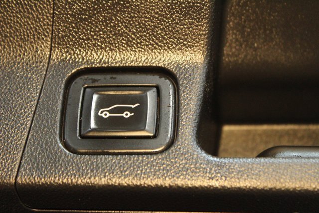 Used 2020 GMC Acadia SLE image 19