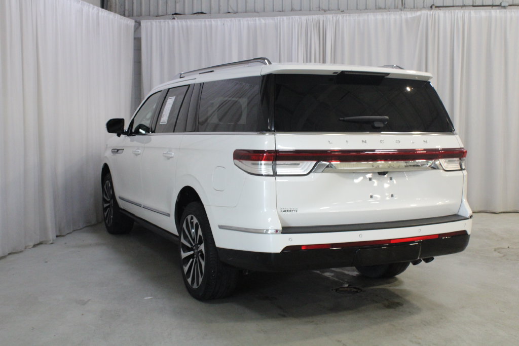 Used 2024 Lincoln Navigator L Reserve AWD/4WD image 24