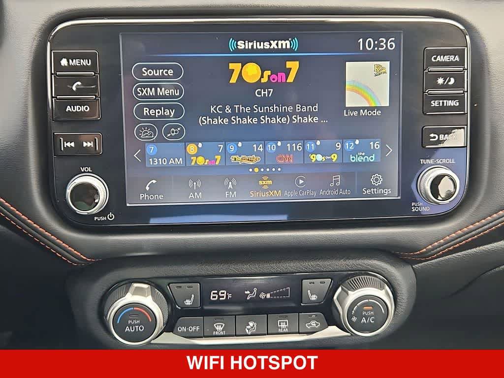 Used 2024 Nissan Versa SR FWD image 29