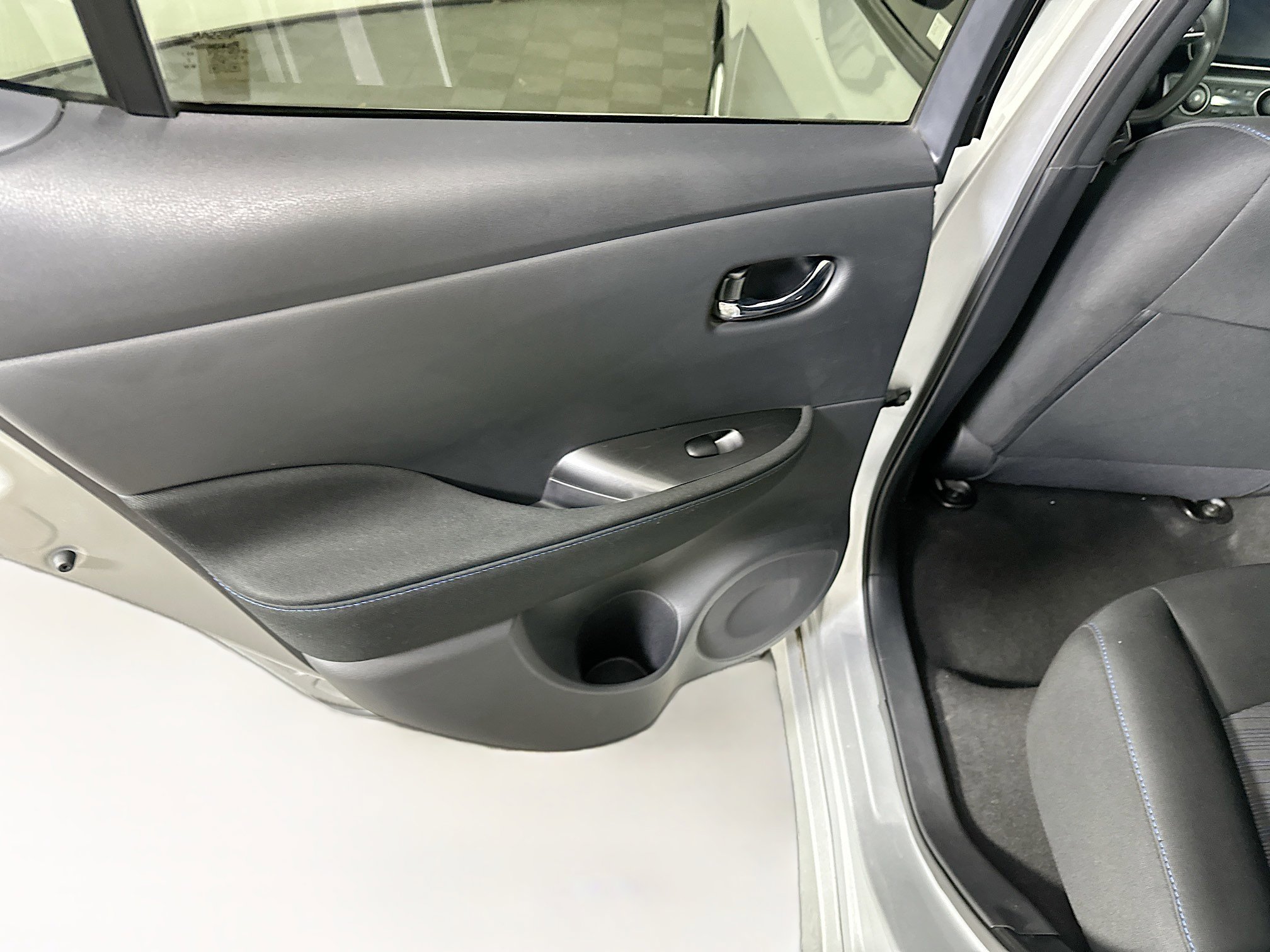 Used 2024 Nissan Leaf S FWD image 25