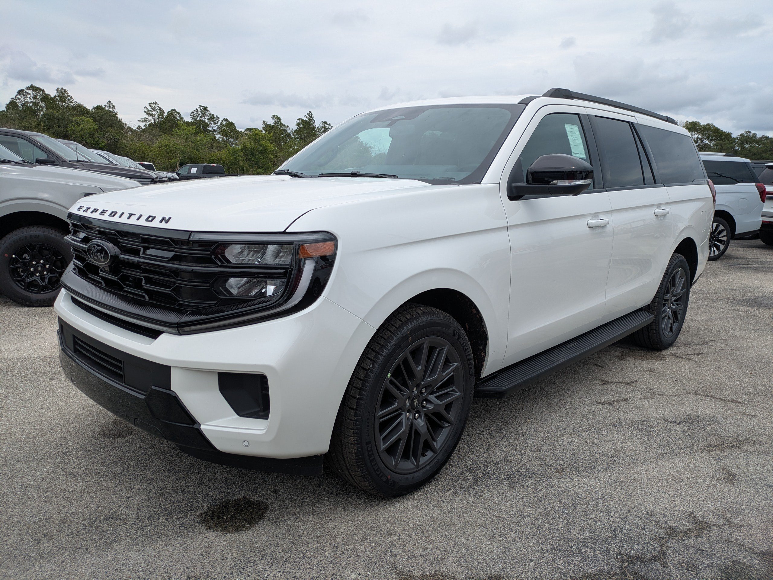 New 2026 Ford Expedition Max Platinum w/ Stealth Appearance Package AWD/4WD image 7
