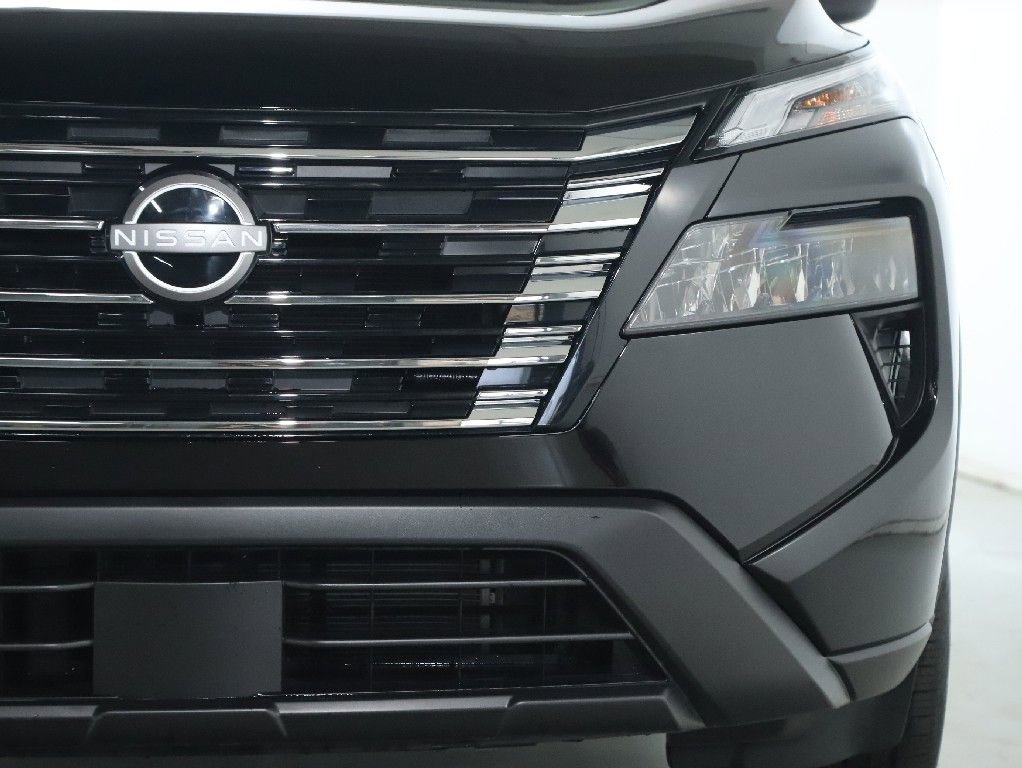 Certified 2026 Nissan Rogue SV image 8