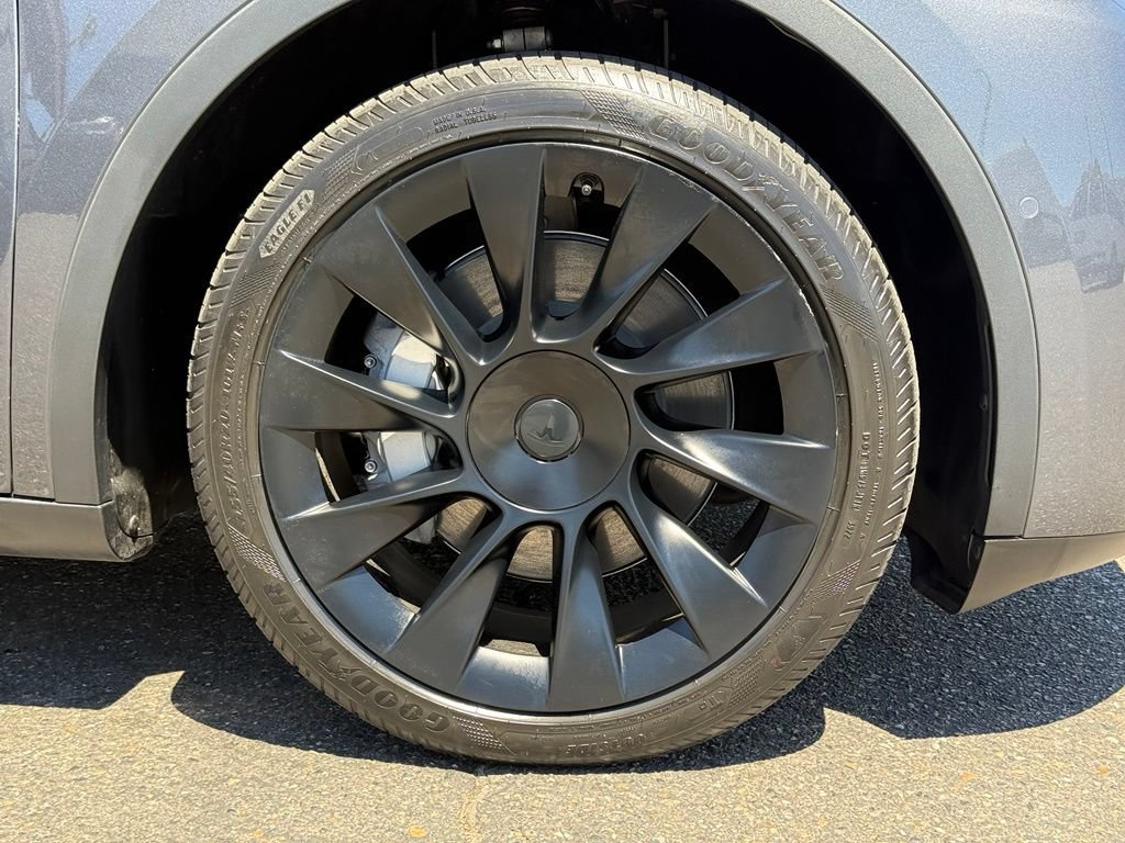 Used 2022 Tesla Model Y Long Range AWD/4WD image 14