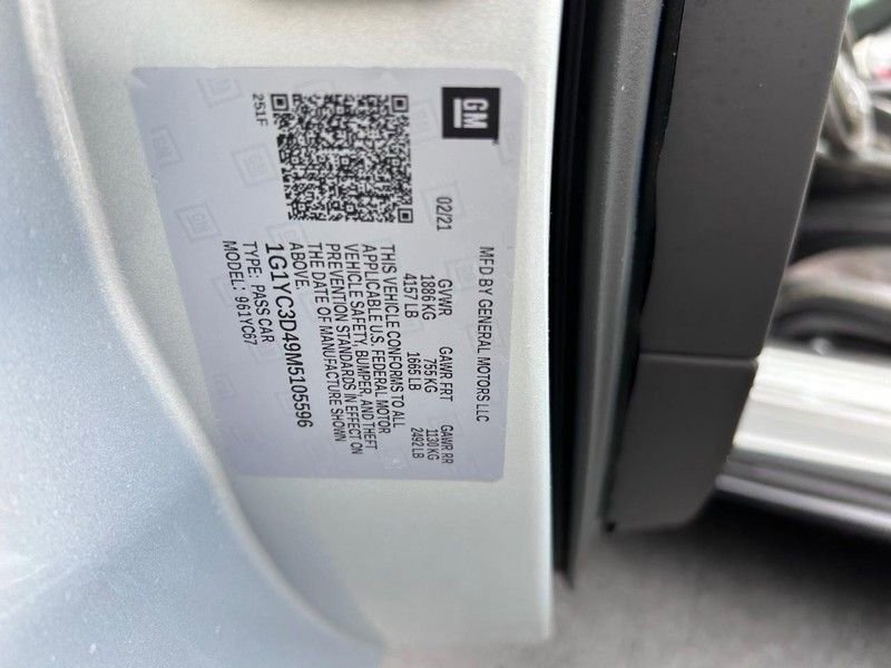 Used 2021 Chevrolet Corvette Stingray Premium Conv w/ Z51 Performance Package image 27