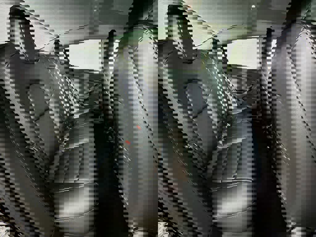 Used 2023 Tesla Model 3 Standard Range image 31