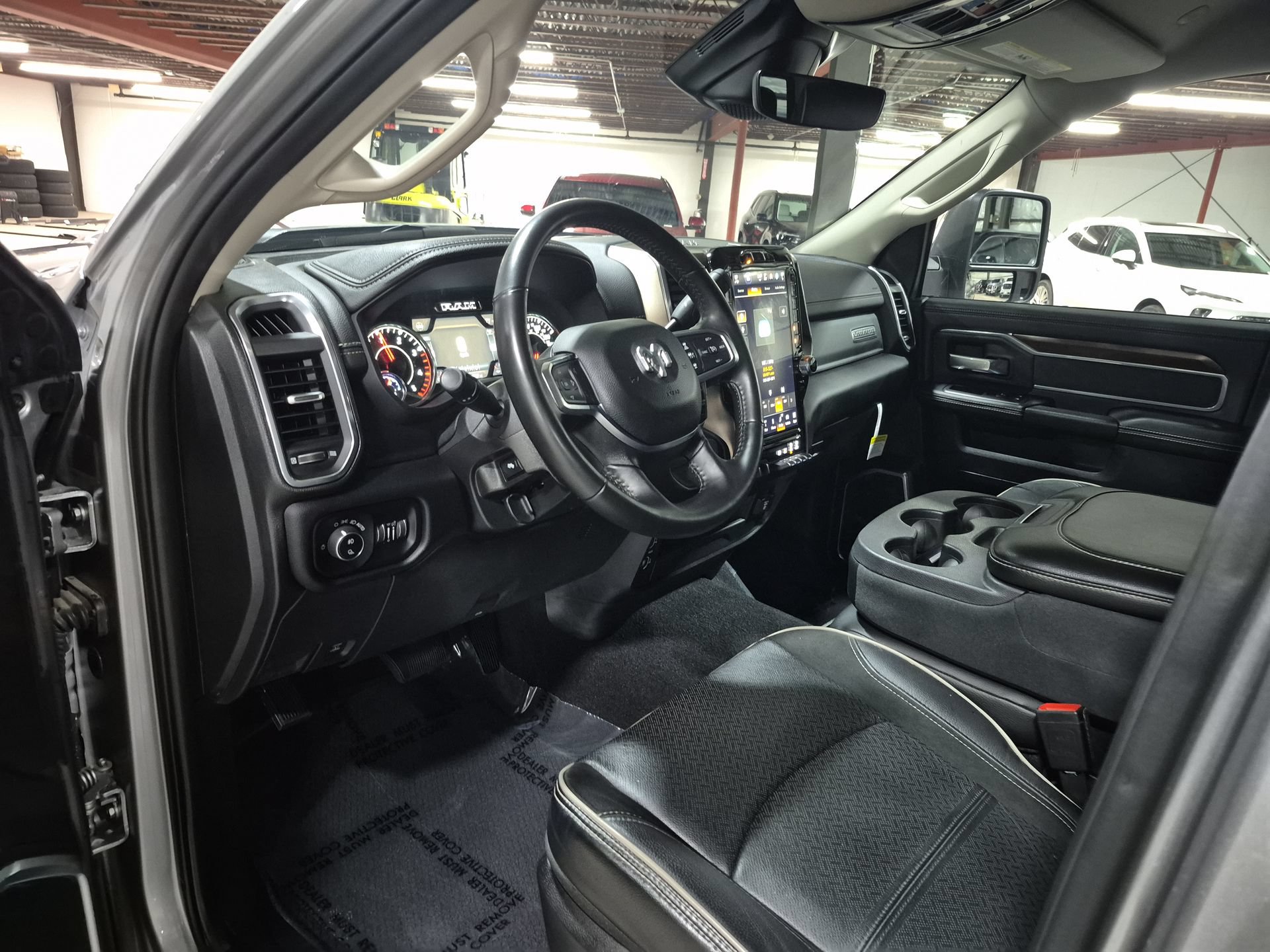 Used 2024 RAM 2500 Laramie w/ Safety Group AWD/4WD image 11