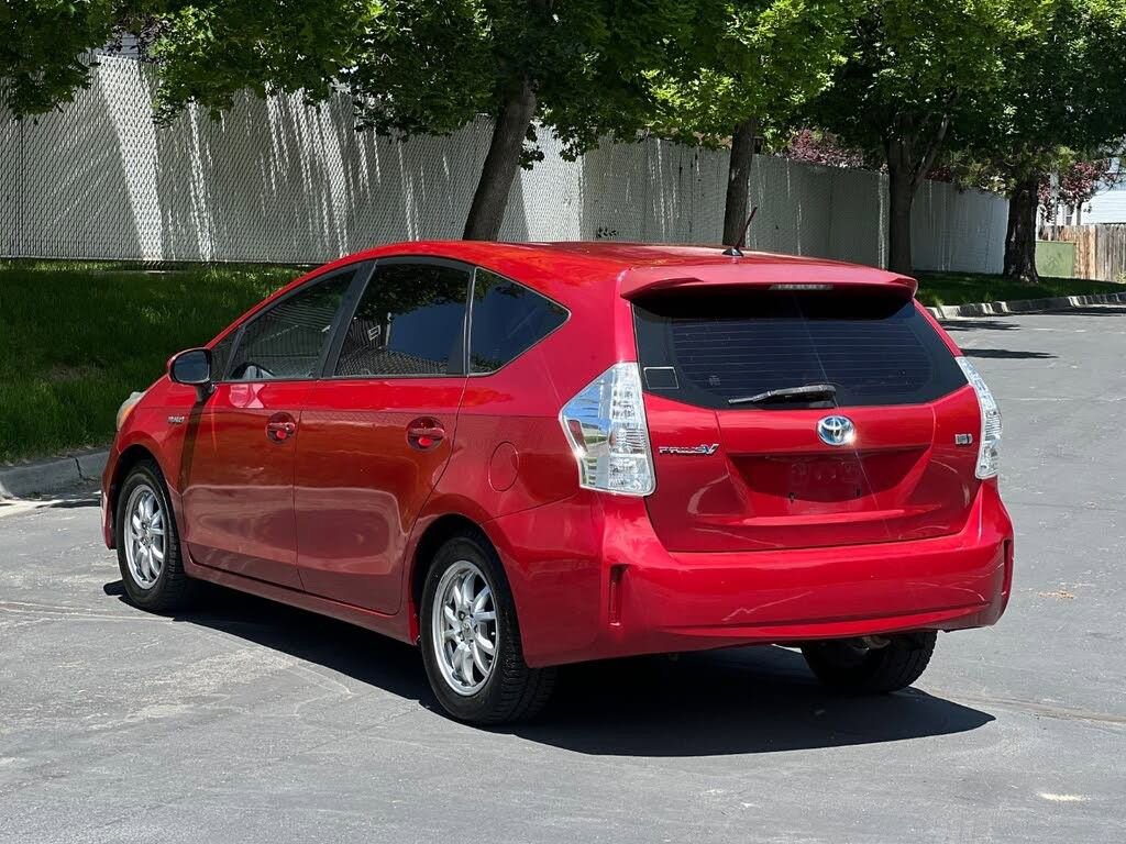 Used 2012 Toyota Prius V Two FWD image 3