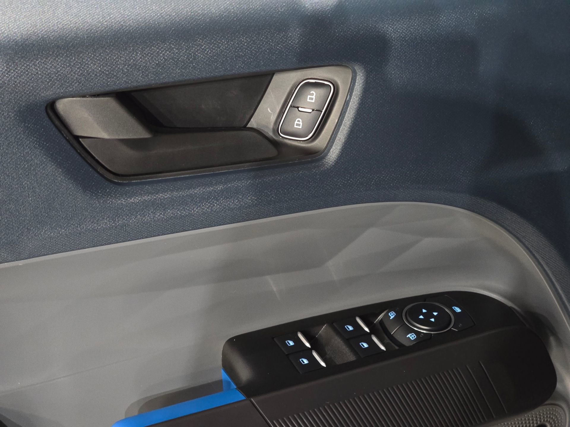New 2026 Ford Maverick Lobo AWD/4WD image 17