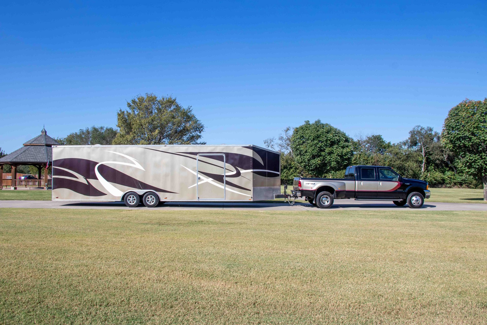 Used 2000 Ford F350 Lariat image 8