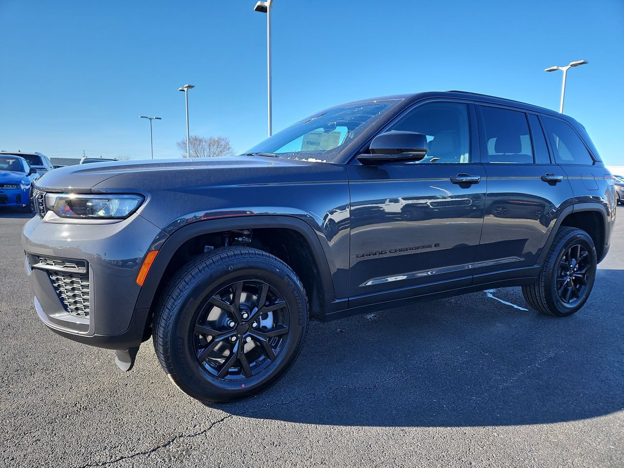 New 2026 Jeep Grand Cherokee Altitude AWD/4WD image 3