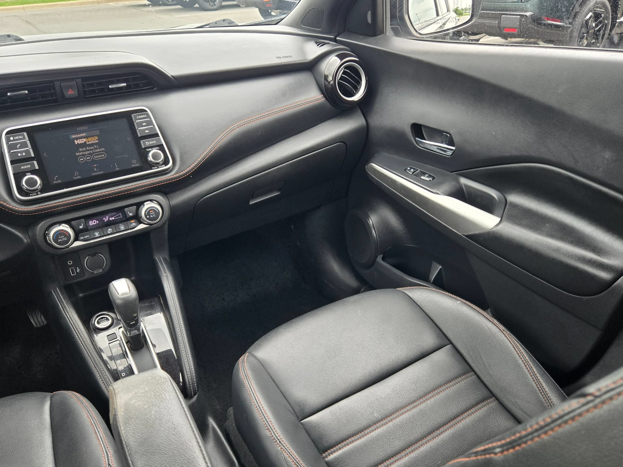 Used 2019 Nissan Kicks SR w/ SR Premium Package FWD image 11