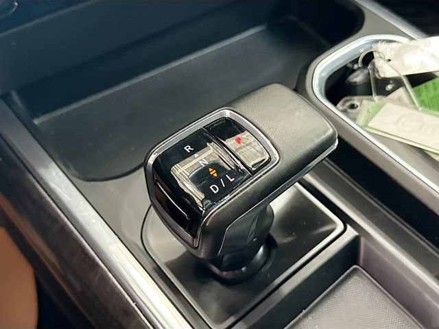 Used 2023 Chevrolet Silverado 1500 LTZ w/ Technology Package AWD/4WD image 18